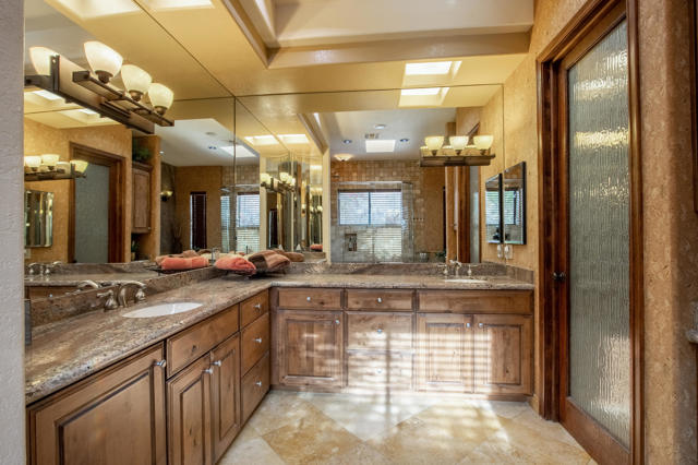 77170 Casa Del Sol, La Quinta CA: https://media.crmls.org/mediaz/a949383a-ba59-43aa-ab00-a51c3241a1b8.jpg