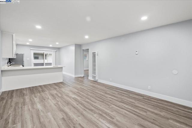 27070 Manon Ave, Hayward CA: https://media.crmls.org/mediaz/a949bed8-2fef-4473-816a-3de2aafe8607.jpg