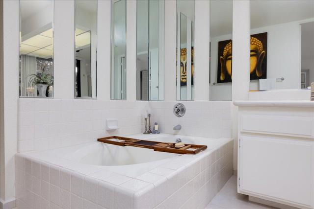 19 Colgate Drive, Rancho Mirage CA: https://media.crmls.org/mediaz/a94a2b95-8988-486e-8be0-91048727002b.jpg