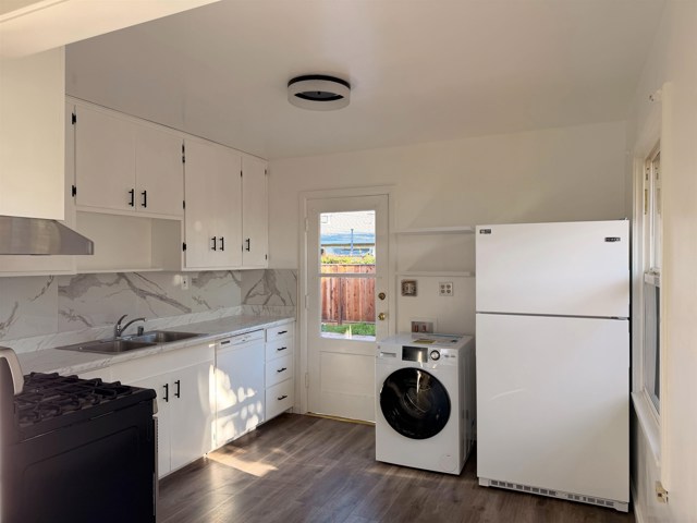 108 Cypress St, Alameda CA: https://media.crmls.org/mediaz/a94a7685-5644-44a0-99f2-e1f673d14762.jpg