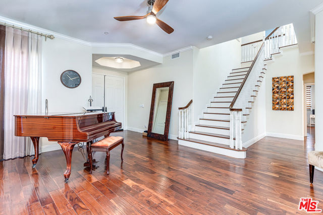 716 Amy Lane, Redondo Beach, California 90278, 5 Bedrooms Bedrooms, ,5 BathroomsBathrooms,Residential,Sold,Amy,25616341