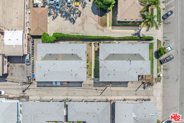 3950 Hillcrest Drive, Los Angeles CA: https://media.crmls.org/mediaz/a94b24b4-953a-45c0-a861-8da1b0a42623.jpg