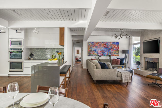 2544 Greenvalley Road, Los Angeles CA: https://media.crmls.org/mediaz/a94c9304-dc12-4562-9de1-f455ad8294e5.jpg