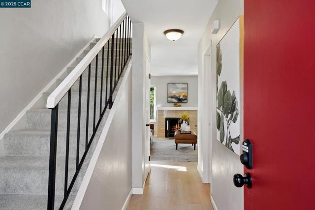 250 Ashley Circle, Danville CA: https://media.crmls.org/mediaz/a94d17b8-ec90-49f8-869c-7d6bb57da2ff.jpg