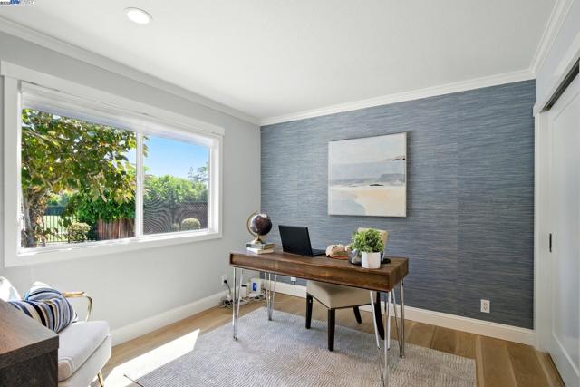 9658 Broadmoor Dr, San Ramon CA: https://media.crmls.org/mediaz/a94d4fd0-ac86-4213-a221-a942cf7fb893.jpg