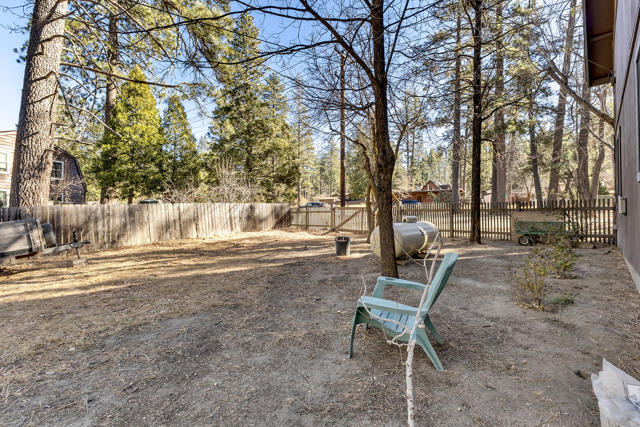 53340 Idyllbrook Drive, Idyllwild CA: https://media.crmls.org/mediaz/a94da74a-dc4b-4f5a-a0be-8ed28497e4bd.jpg