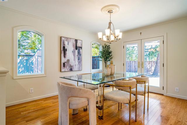 216 Salamanca Ct, San Ramon CA: https://media.crmls.org/mediaz/a94e8495-8aee-46f2-9df0-5a2a0a533f25.jpg