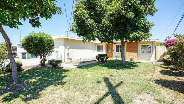 36720 Charles Street, Newark CA: https://media.crmls.org/mediaz/a94ed77b-2a19-4070-96fc-eb2f49c3f94b.jpg