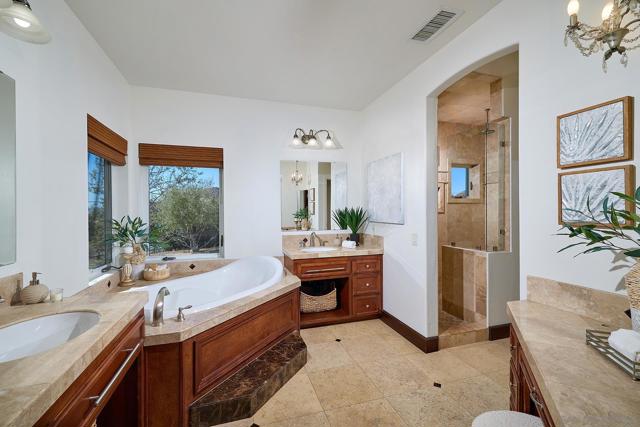 38408 Mesa Rd, Temecula CA: https://media.crmls.org/mediaz/a94f63ce-08a0-47bb-a4ee-58c35fc87fbb.jpg