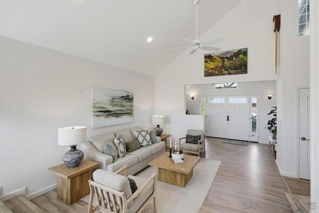 12835 Via Caballo Rojo, San Diego CA: https://media.crmls.org/mediaz/a9500e91-cb24-4633-b4b8-ec7f7c8784ca.jpg