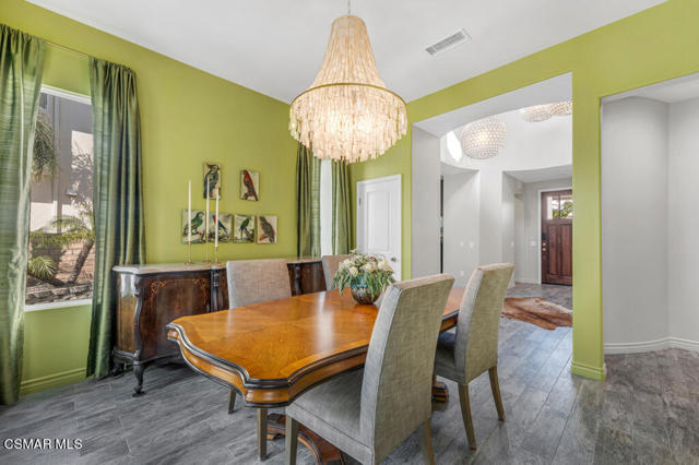 5937 Indian Terrace Drive, Simi Valley CA: https://media.crmls.org/mediaz/a9504d96-b864-4afd-b93c-41c535309a8f.jpg