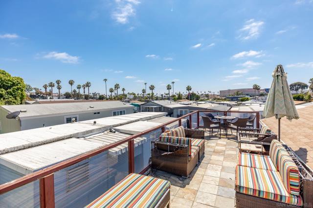 120 Sherri Ln, Oceanside CA: https://media.crmls.org/mediaz/a9508b0d-2485-497b-9c25-ea6fcfe4d626.jpg