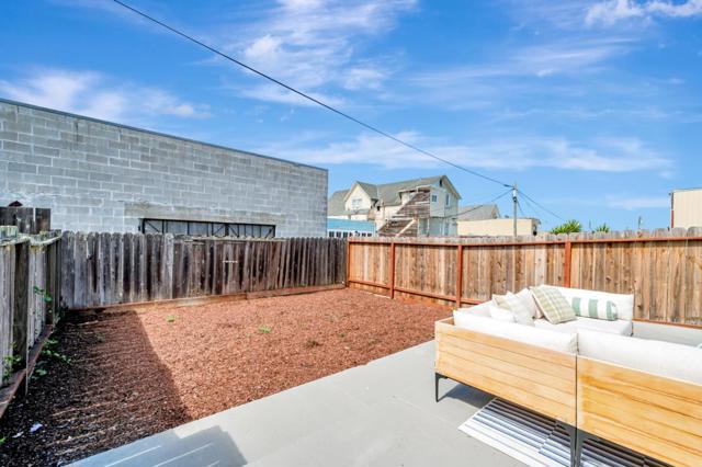 452 Irvington Street, Daly City CA: https://media.crmls.org/mediaz/a95090ed-d7c7-459d-8d44-11eded7a614d.jpg