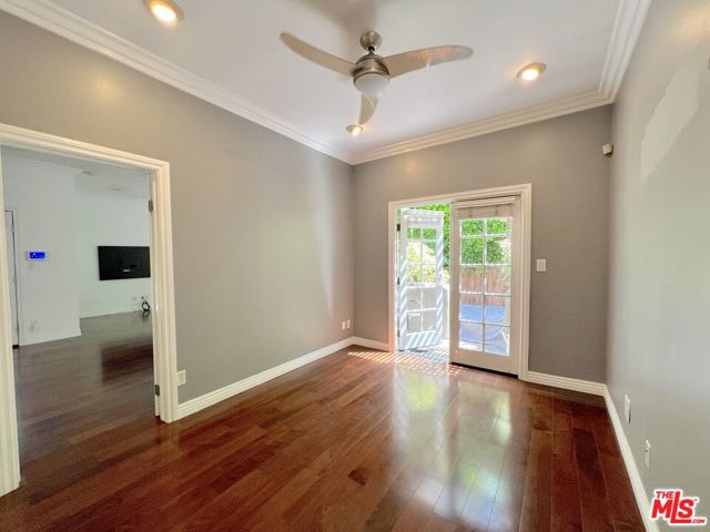 855 N Sweetzer Avenue, West Hollywood CA: https://media.crmls.org/mediaz/a950ed7e-ae03-4197-9f5f-087ed541c92b.jpg