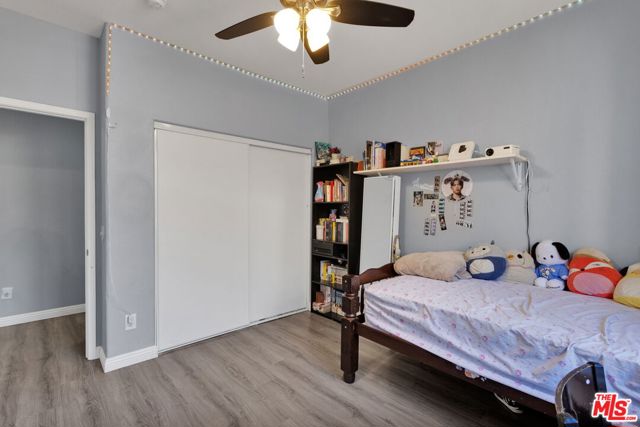 13292 Via Del Lago, Victorville CA: https://media.crmls.org/mediaz/a9510bfe-bffd-4df3-808c-412bc372fb3e.jpg