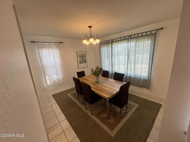 4593 Lubbock Drive, Simi Valley CA: https://media.crmls.org/mediaz/a951b52d-2ee2-43fc-81bc-9794e27effda.jpg
