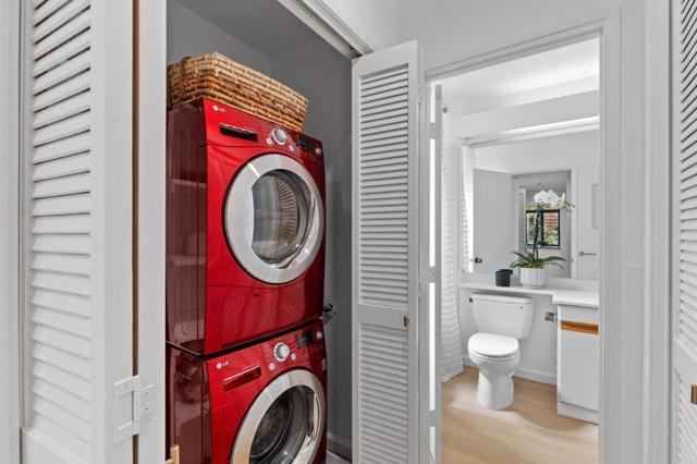4250 El Camino Real, Palo Alto CA: https://media.crmls.org/mediaz/a951ce50-54f4-4c24-96d9-1af1c6d73a6c.jpg