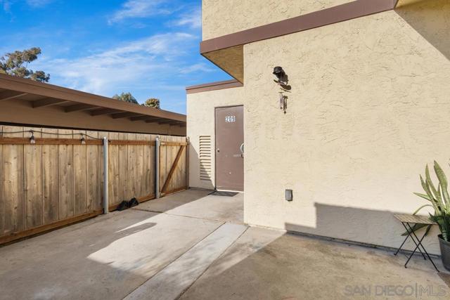 209 Otay Valley Rd, Chula Vista, California 91911, 3 Bedrooms Bedrooms, ,1 BathroomBathrooms,Townhouse,For Sale,Otay Valley Rd,240015444SD