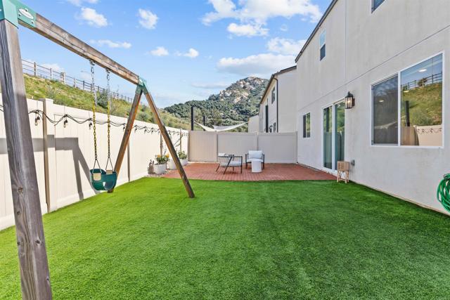 Detail Gallery Image 17 of 25 For 228 Hass Lane, Fallbrook,  CA 92028 - 3 Beds | 2/1 Baths