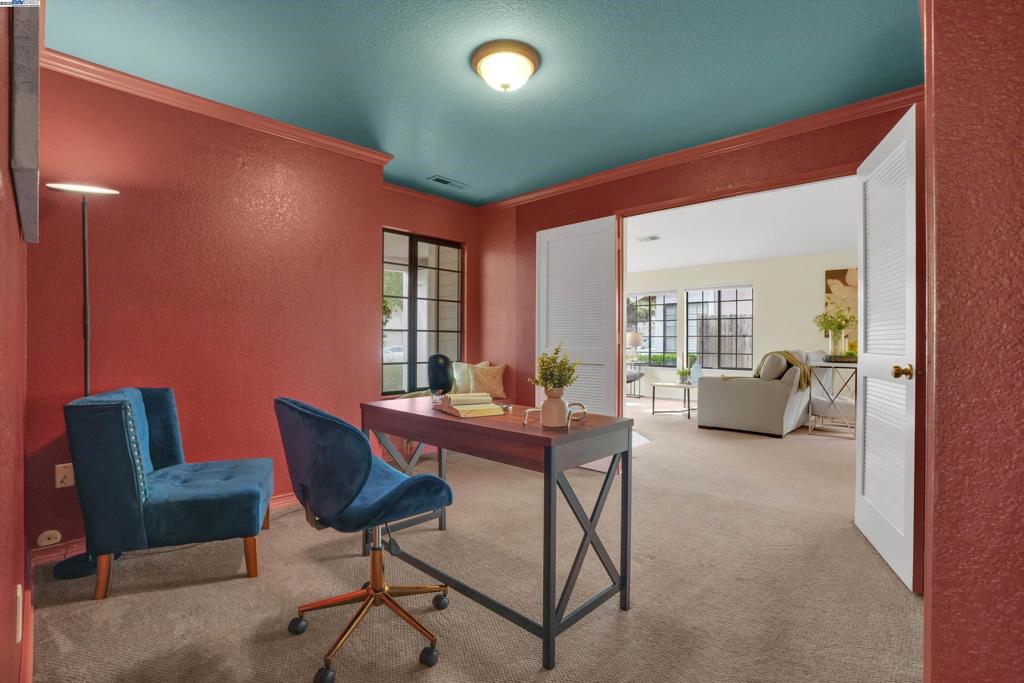 https://media.crmls.org/mediaz/a95388a2-e5c6-4fab-9673-1b3b5b952a0d.jpg?preset=X-Large