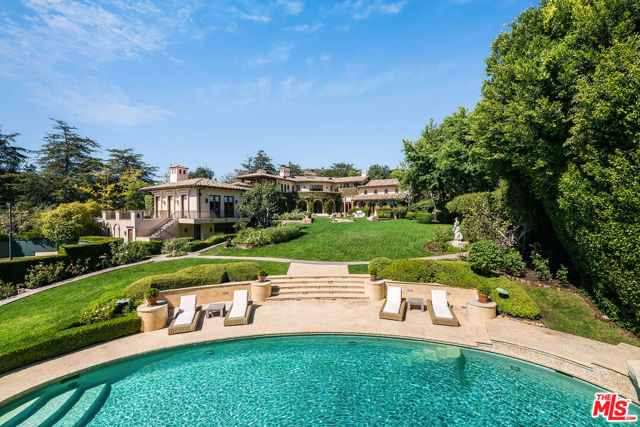 Image 19 of 49 For 1550 Amalfi Drive