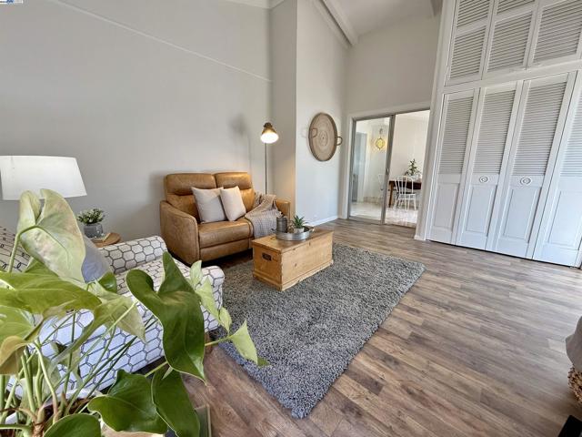 Image 25 of 57 For 574 Lewis Ave