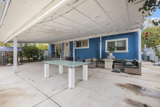 2036 brookside Dr, San Pablo CA: https://media.crmls.org/mediaz/a9566efe-8462-4b1d-9a63-ba4945cf2ebd.jpg