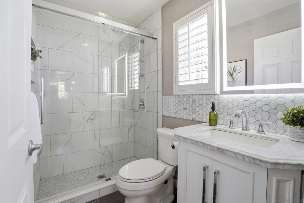 3922 Albatross Street - photo 12