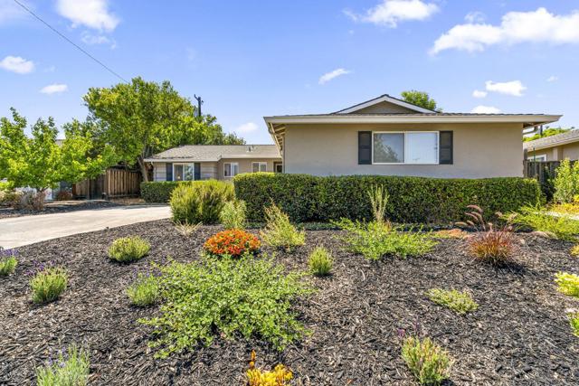 1655 Kennard Way, Sunnyvale CA: https://media.crmls.org/mediaz/a9572ccc-65a5-40be-aeb1-eb4448474476.jpg
