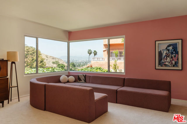 4220 Hillcrest Drive, Los Angeles CA: https://media.crmls.org/mediaz/a957a295-7397-4c4c-9d25-b167362c7f61.jpg