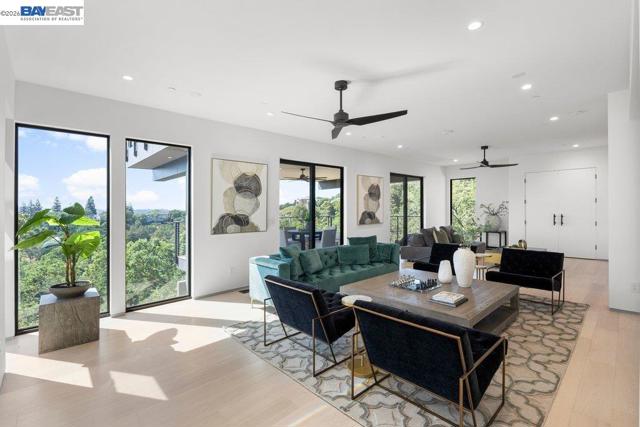 Image 42 of 60 For 2525 Biltmore Dr