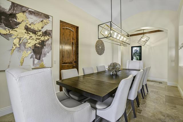 7335 El Fuerte St, Carlsbad CA: https://media.crmls.org/mediaz/a9582984-e1f5-4b5b-84c4-b629052b75c0.jpg