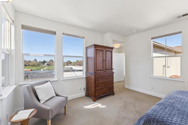 Image 28 of 49 For 548 Gabriel Ct