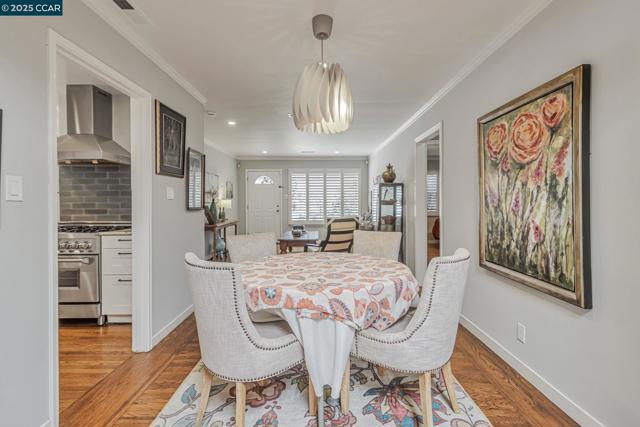 5411 Garvin Ave, Richmond CA: https://media.crmls.org/mediaz/a958c57e-412e-43ef-ac40-70439f5fde66.jpg