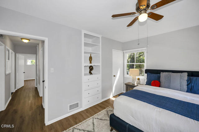 41 E Bonita Avenue, Sierra Madre CA: https://media.crmls.org/mediaz/a95982b6-50f1-425e-ba2e-6c6084d04107.jpg