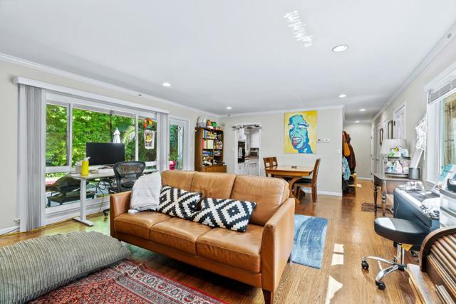 810 Cambridge Avenue, Menlo Park CA: https://media.crmls.org/mediaz/a95a1248-4e64-47ee-8355-3055071fafb8.jpg