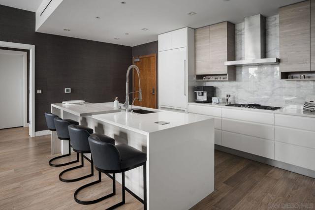 2604 5TH AVENUE, San Diego CA: https://media.crmls.org/mediaz/a95a6d72-244c-4dce-ba94-bb0d516bb74d.jpg