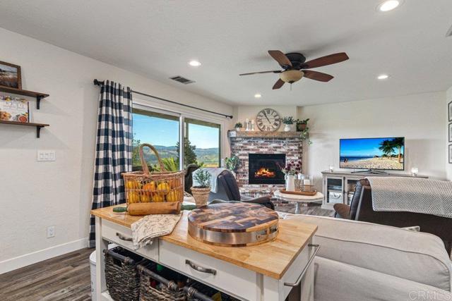 Detail Gallery Image 20 of 49 For 2187 Mil Sorpresas Dr, Fallbrook,  CA 92028 - 4 Beds | 4 Baths