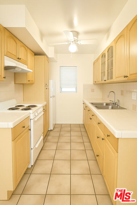 1434 Princeton St, Santa Monica CA: https://media.crmls.org/mediaz/a95cdf6e-d955-4c2b-b1bd-516334da95be.jpg