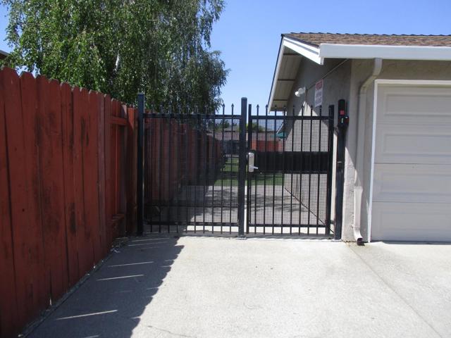 8158 Kelton Drive, Gilroy CA: https://media.crmls.org/mediaz/a95d2754-8de3-4290-b23a-047fed73dfd6.jpg