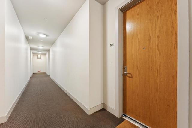 1020 Jackson Street, Oakland CA: https://media.crmls.org/mediaz/a95e5038-5f6e-4629-9639-badea50aab93.jpg