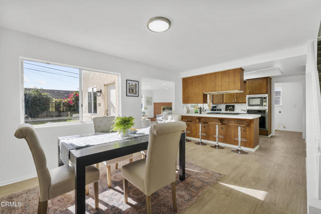 Detail Gallery Image 5 of 46 For 910 Ivywood Dr, Oxnard,  CA 93030 - 5 Beds | 3/1 Baths