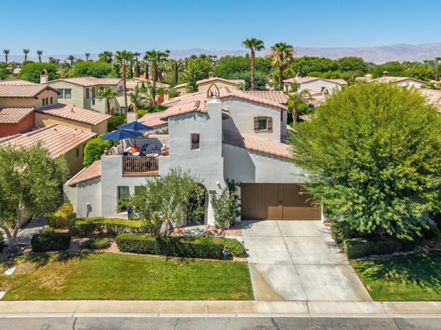 80680 Via Tranquila, La Quinta CA: https://media.crmls.org/mediaz/a95e8c9e-69c6-4d64-9dff-3e845afd130a.jpg