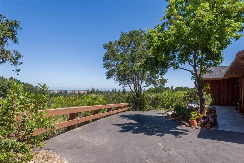 365 Alamos Road