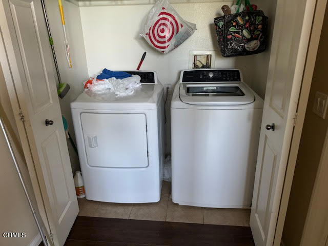 Image 3 of 11 For 2834 Riverpark Boulevard