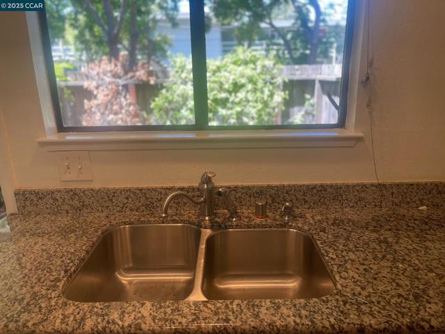 1140 Detroit Avenue, Concord CA: https://media.crmls.org/mediaz/a9624bfe-8e6e-41af-9bfe-e5bf54569a3e.jpg