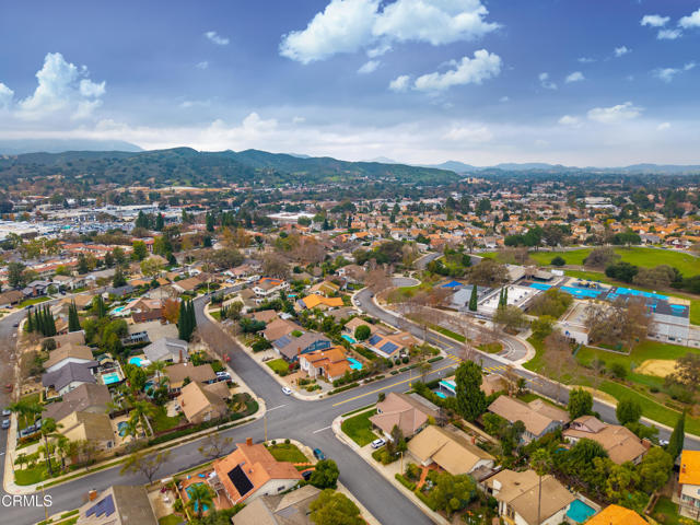 2813 E Appalachian Court, Westlake Village CA: https://media.crmls.org/mediaz/a962e86a-e921-4c2b-8c5f-28506989e452.jpg