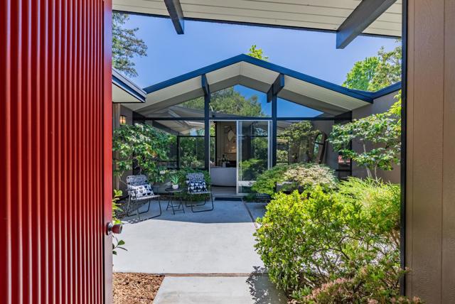 814 Beaverton Court, Sunnyvale CA: https://media.crmls.org/mediaz/a9648076-3952-4b39-b3a4-2b43da5ccba0.jpg