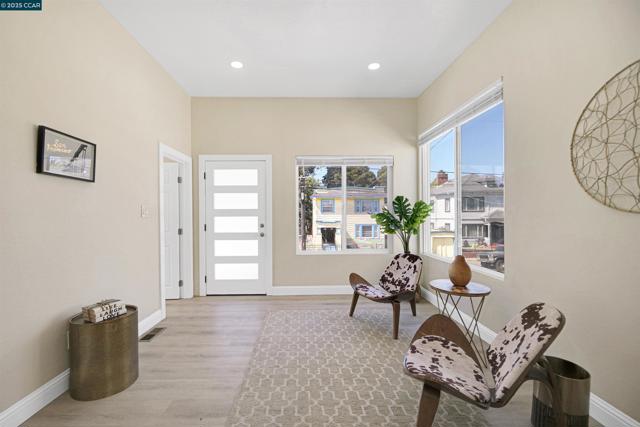767 47Th St, Oakland CA: https://media.crmls.org/mediaz/a9657bf3-0955-4f48-a970-770db8c0472c.jpg