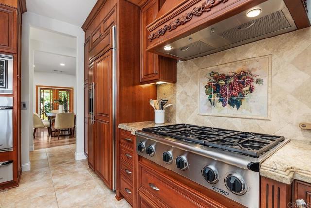 Detail Gallery Image 18 of 46 For 1314 Deerbrook Dr, San Marcos,  CA 92069 - 4 Beds | 3/2 Baths